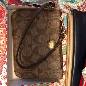 Coach signature Wristlet